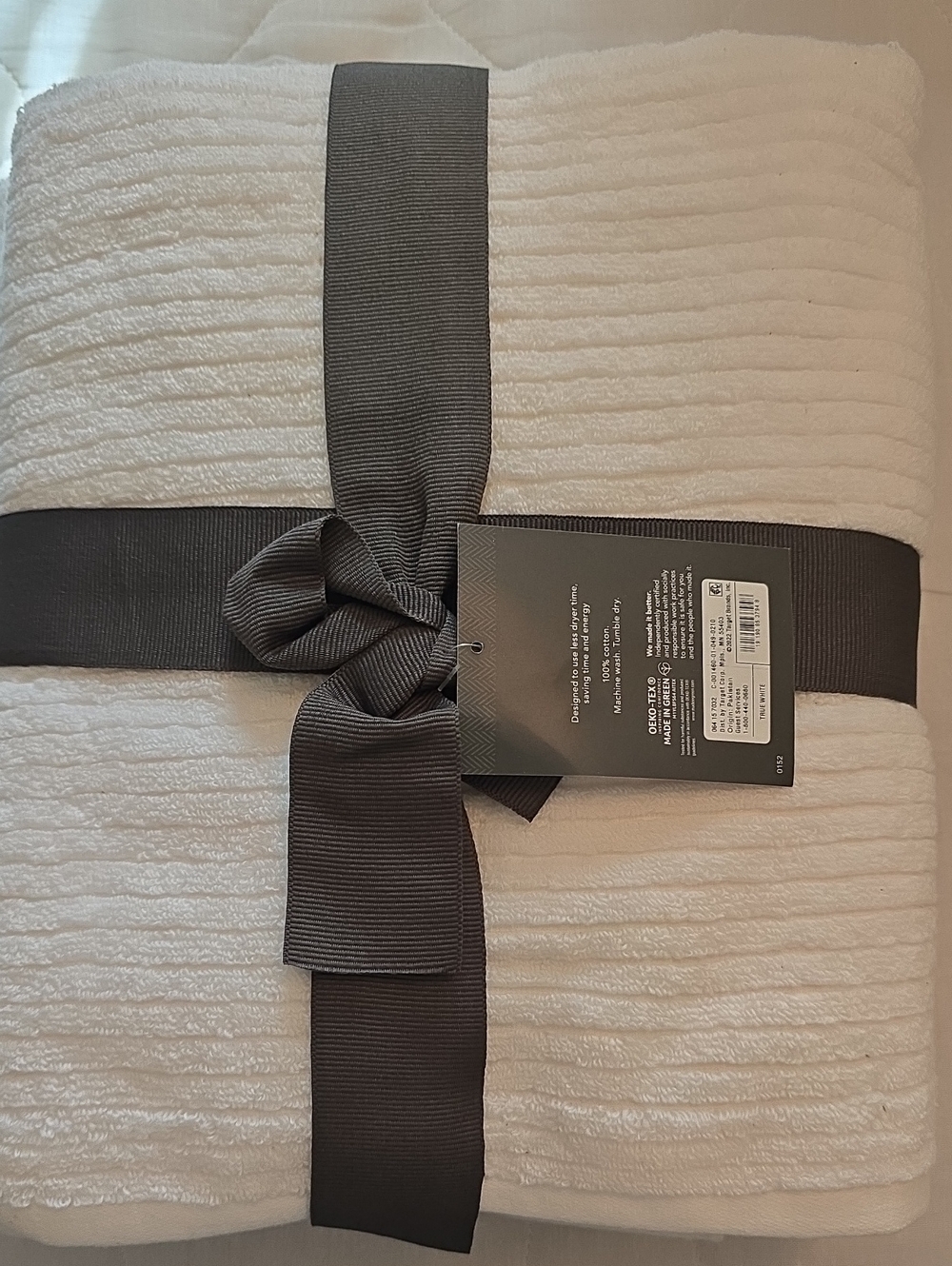 Threshold White Textured Bath Towel with Charcoal Ribbon